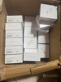 Stock composto da 35 pezzi