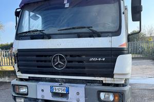 Mercedes Benz SK 2044 Autospurgo