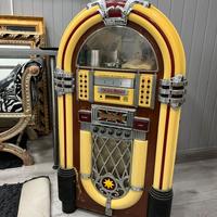 Juke box