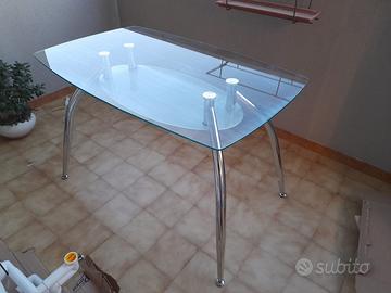 Tavolo in Vetro