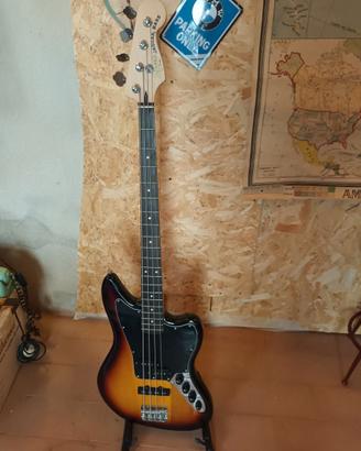 Fender jagua squire bass