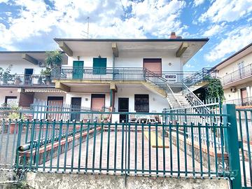 Villetta a schiera TRECASTAGNI