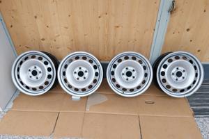 cerchi in lamiera 205/60/r16 nuovi mai usati