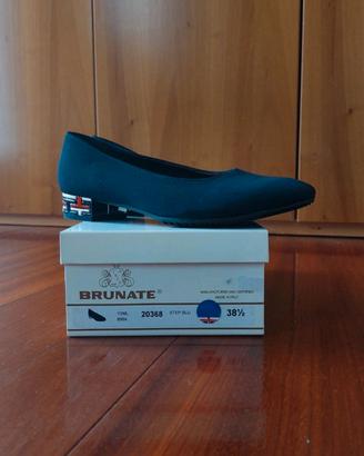 scarpe donna con tacco basso size 38½