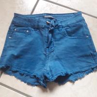 Pantaloncini ragazza blu