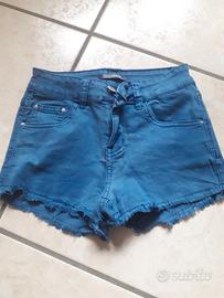 Pantaloncini ragazza blu
