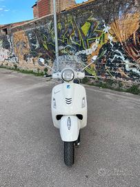Vespa 300gts