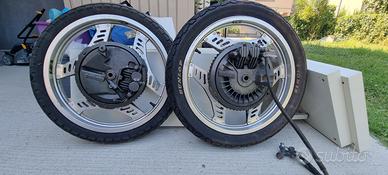 Cerchi Honda CBX 550 con freni Inboard