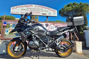 BMW R 1250 GS TRIPLE BLACK