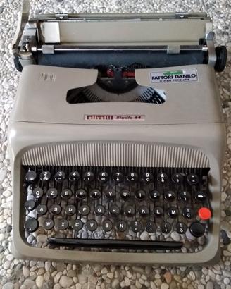 Olivetti studio 44
