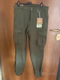 Pantaloni Uomo Cargo con Tasche Laterali