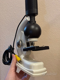 Video microscopio
