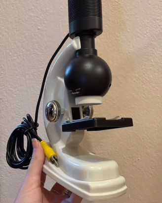 Video microscopio