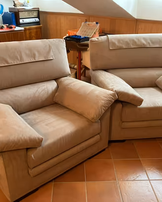 Coppia poltrone alcantara
