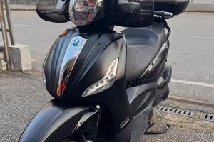 Beverly 300 - 2018 - Black Police