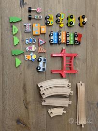 Pista e trenino gioco Legno Viga città 24 pezzi