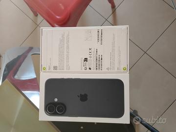 iPhone 17 256 GB nuovo ancora imballato dentro la 