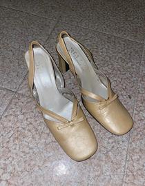 scarpe oro vintage con tacco