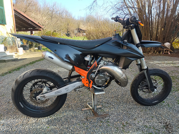 KTM 125 Motard targato