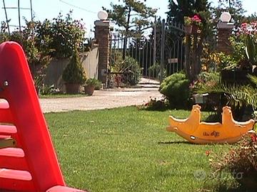 Casa giardino a 2 km spiaggia SCOSSICCI