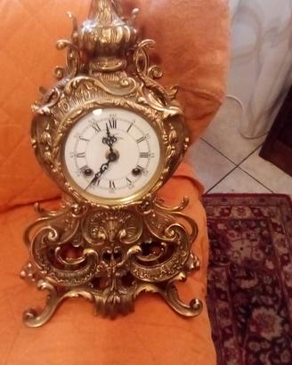 Orologio Rococo, elegante lusso