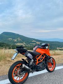 KTM DUKE 390