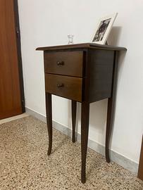 Mobiletto in legno