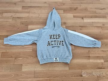 Felpa con cappuccio Zara