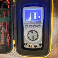 Multimetro con oscilloscopio ET826