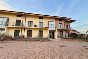 Appartamento di 131 m² con 4 locali e box auto a C