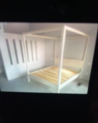 Letto baldacchino artigianale