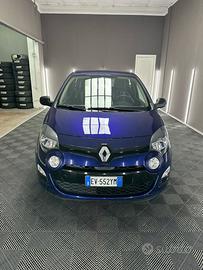 Renault twingo 1.2 benzina neopatentati