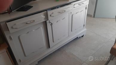 Credenza arte povera