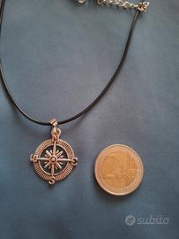 Collana uomo con ciondolo rosa dei venti