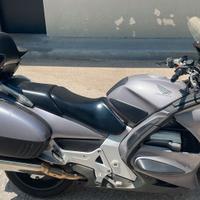 HONDA STX PAN EUROPEAN 1300 - 2002