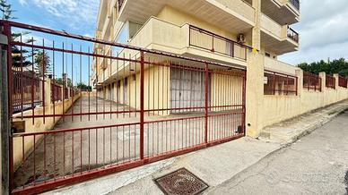 Ampio box auto - Gallipoli