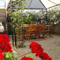 VILLINO AL MAREgiardino privato,centro,3camere