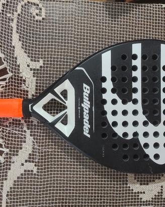 Pala Bullpadel VERTEX 04 LIGHT 2026
