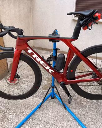 Trek Madone SL 6 gen 8 SRAM AXS + power meter