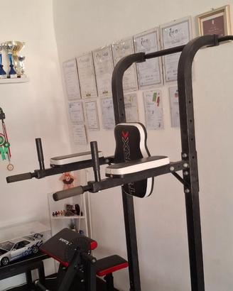 Attrezzo multiuso fitness e bodybuilding