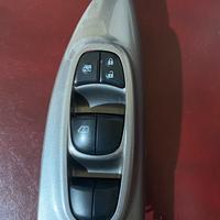 Nissan juke pulsantiera