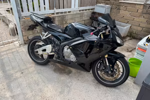 Honda cbr 600 rr