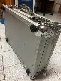Flight case per pedali