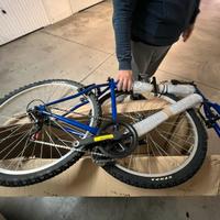 Bicicletta centenario baci perugina
