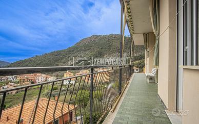 AMPIO 4 LOCALI IN BIFAMILIARE CON BOX DOPPIO