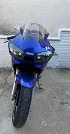 Yamaha YZF R6 - 2001