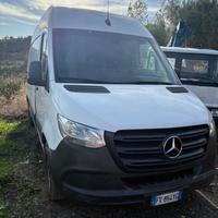 Mercedes sprinter
