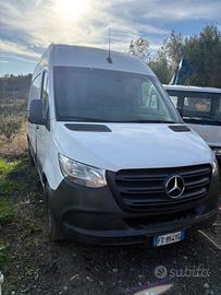 Mercedes sprinter