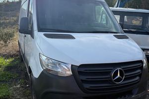 Mercedes sprinter
