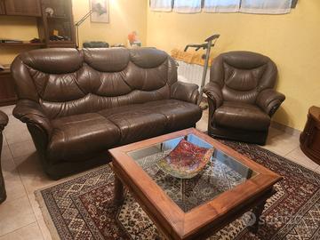 Divano + 2 poltrone in pelle marrone